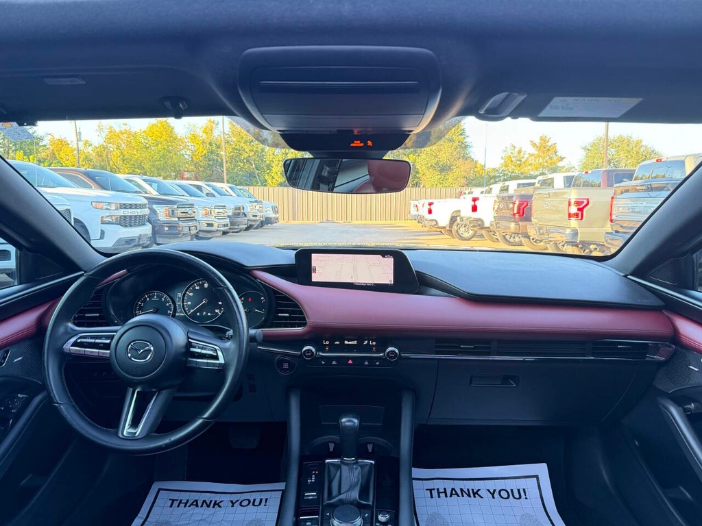 Mazda Mazda3 Hatchback Vehicle Full-screen Gallery Image 17