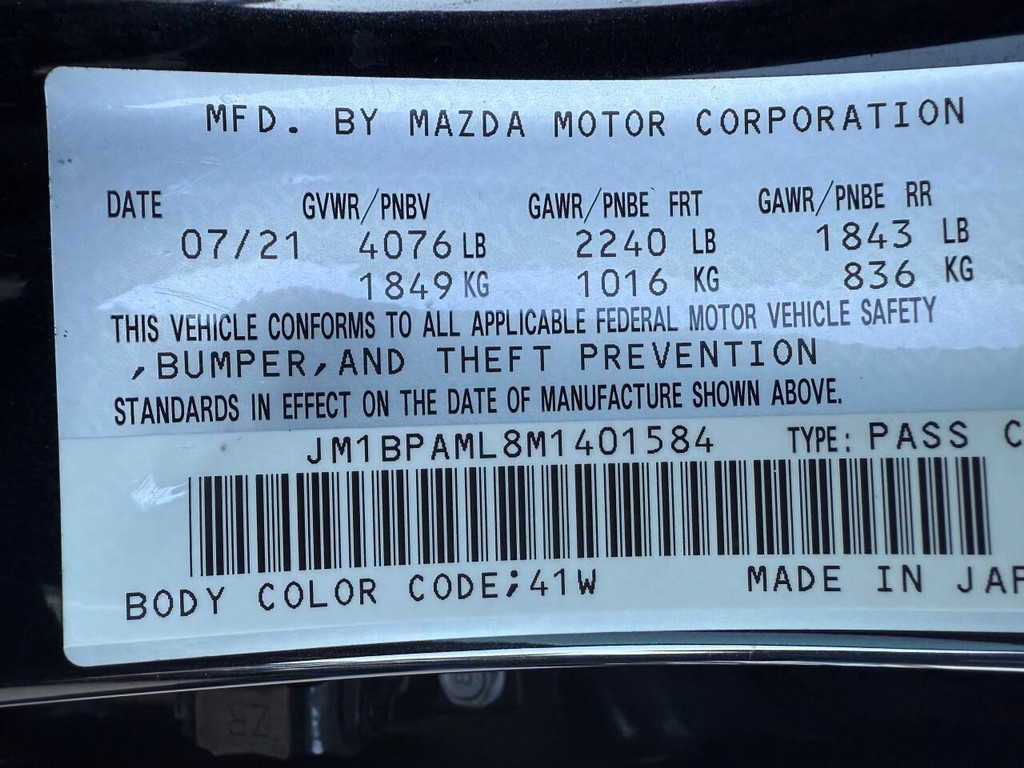 Mazda Mazda3 Hatchback Vehicle Full-screen Gallery Image 33