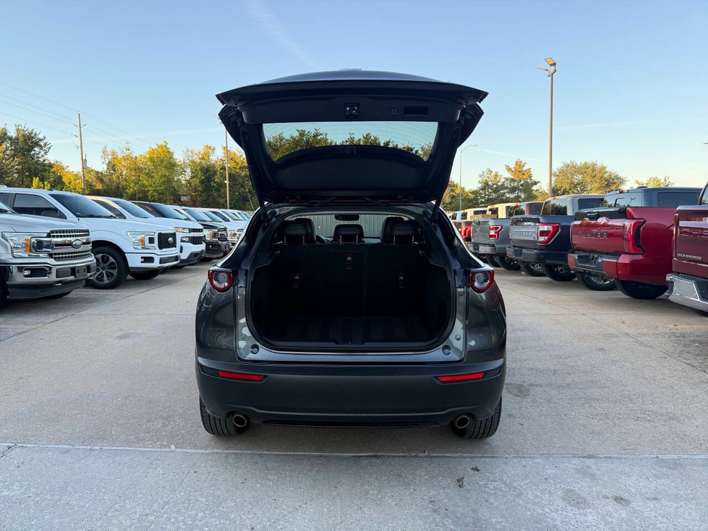 Mazda CX-30 Vehicle Full-screen Gallery Image 34