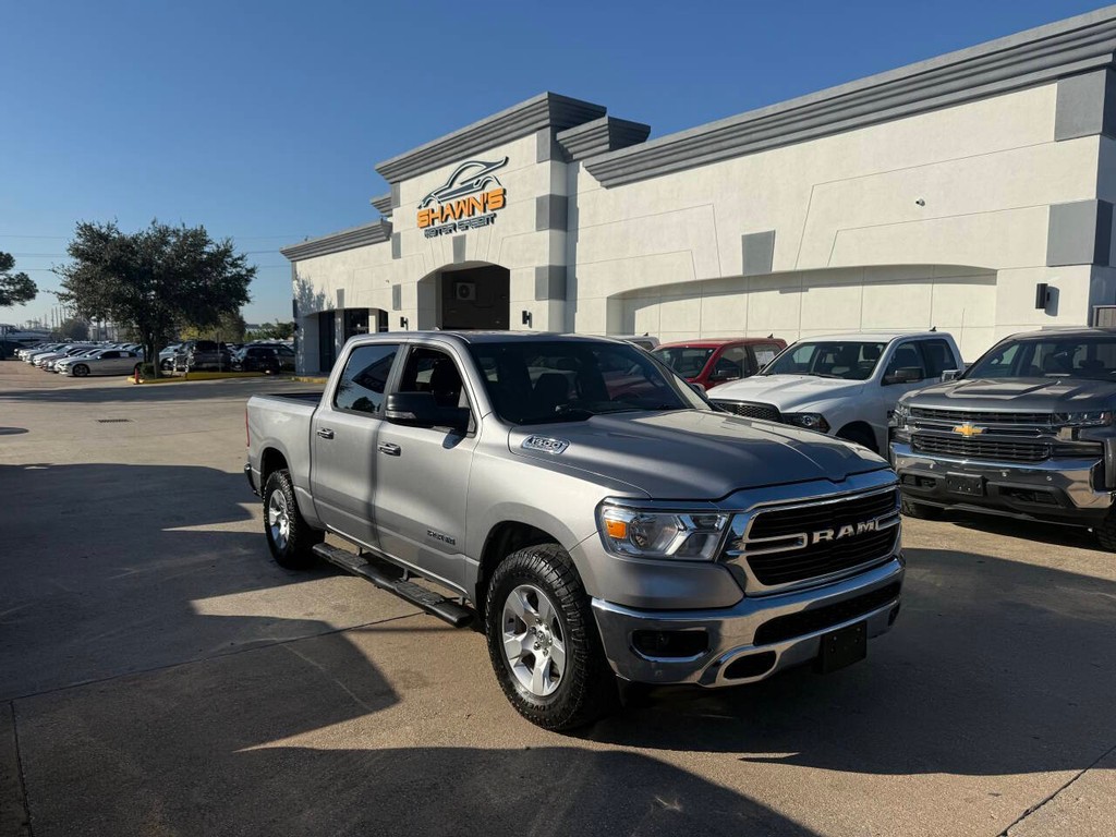 Ram 1500 Vehicle Full-screen Gallery Image 02