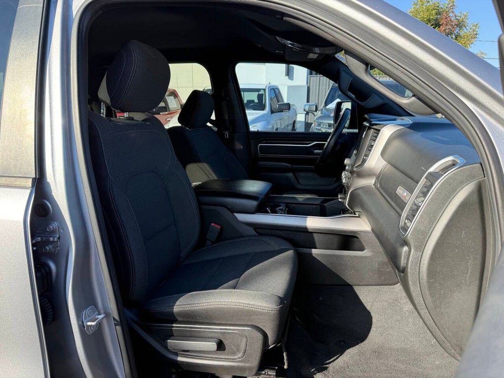 Ram 1500 Vehicle Full-screen Gallery Image 10