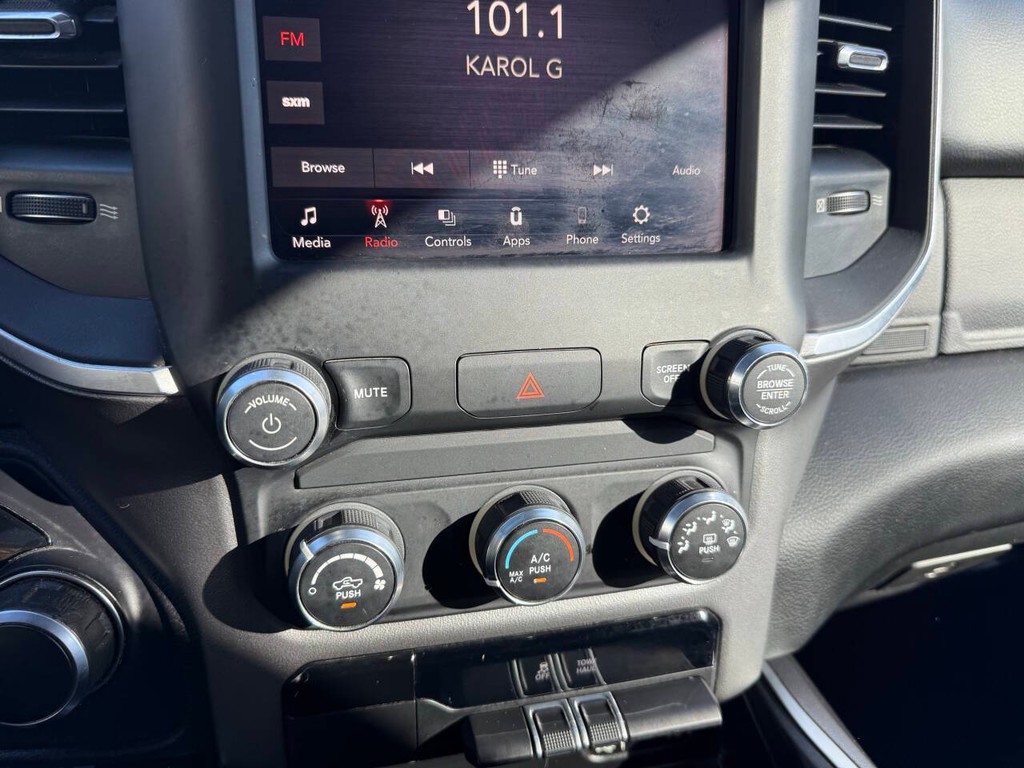 Ram 1500 Vehicle Full-screen Gallery Image 27