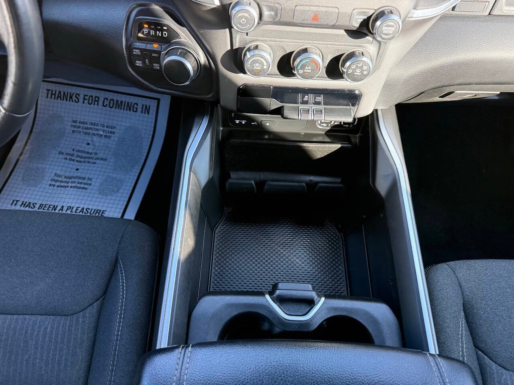 Ram 1500 Vehicle Full-screen Gallery Image 29