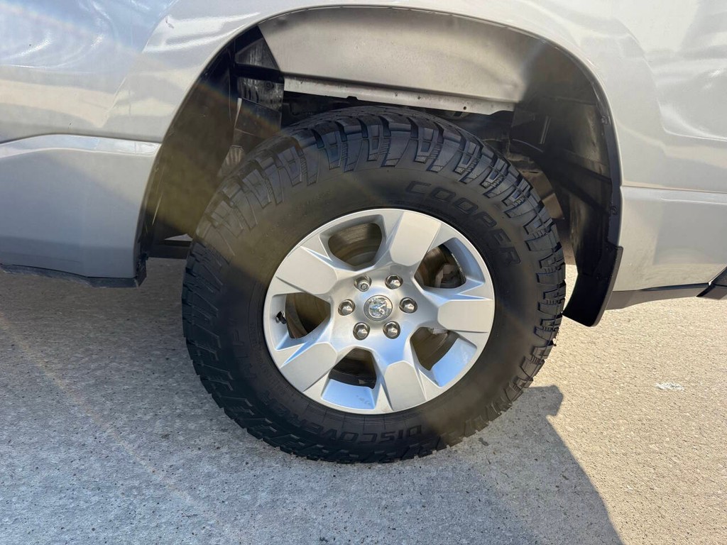 Ram 1500 Vehicle Full-screen Gallery Image 35