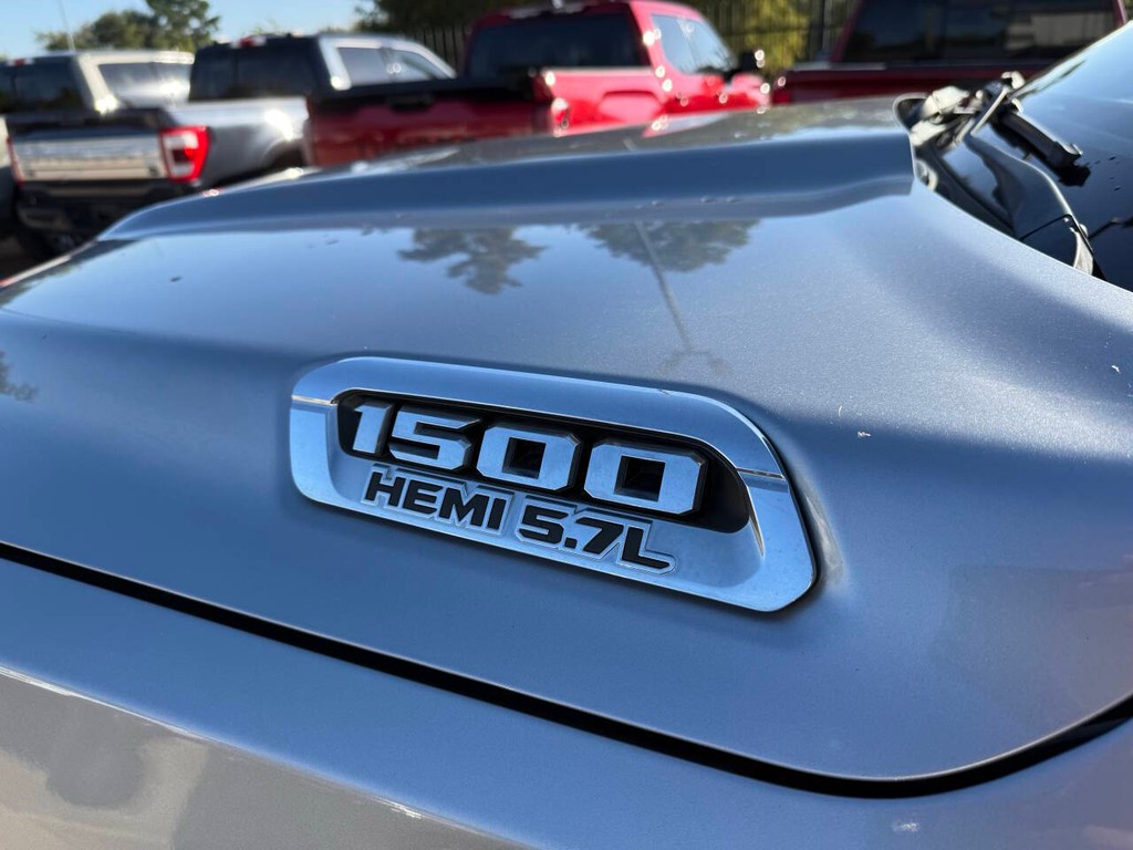 Ram 1500 Vehicle Full-screen Gallery Image 36