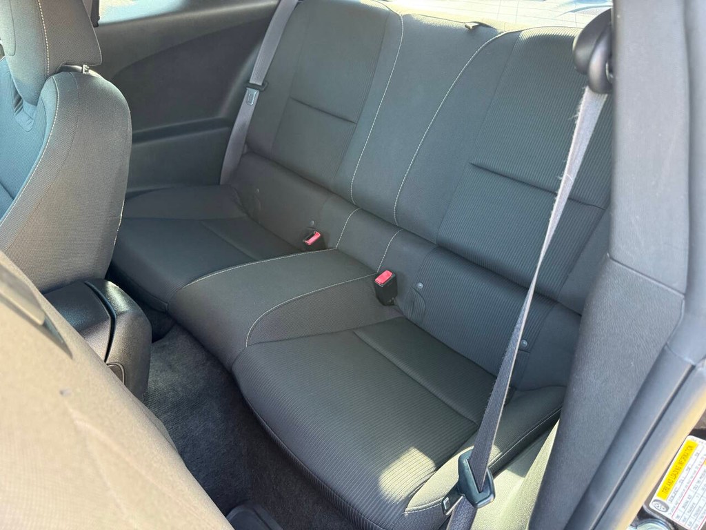 Chevrolet Camaro Vehicle Full-screen Gallery Image 08