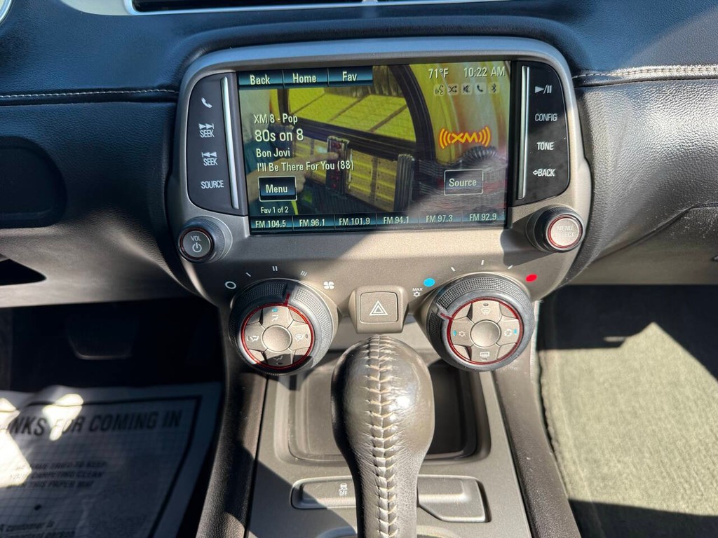 Chevrolet Camaro Vehicle Full-screen Gallery Image 22