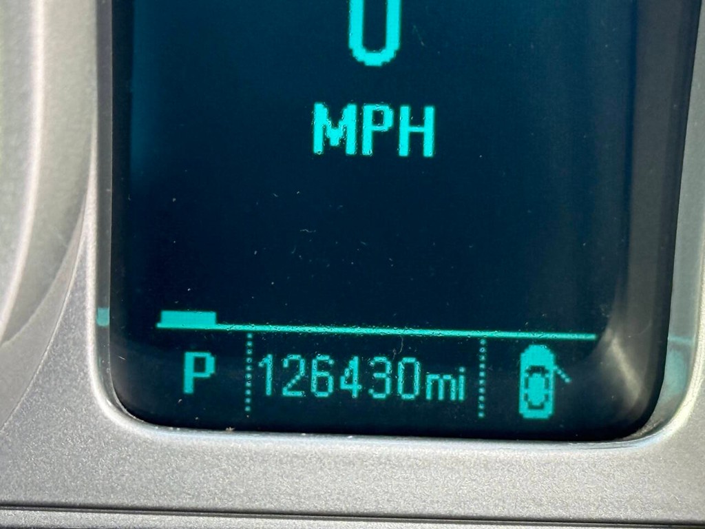 Chevrolet Camaro Vehicle Full-screen Gallery Image 26