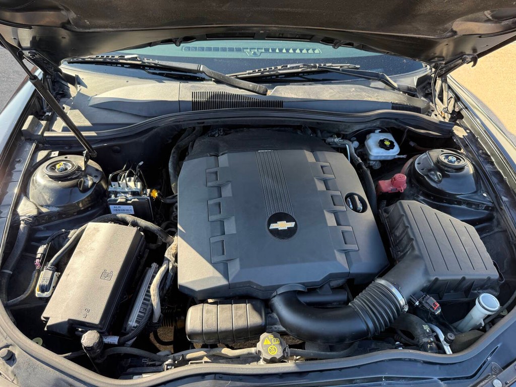 Chevrolet Camaro Vehicle Full-screen Gallery Image 28