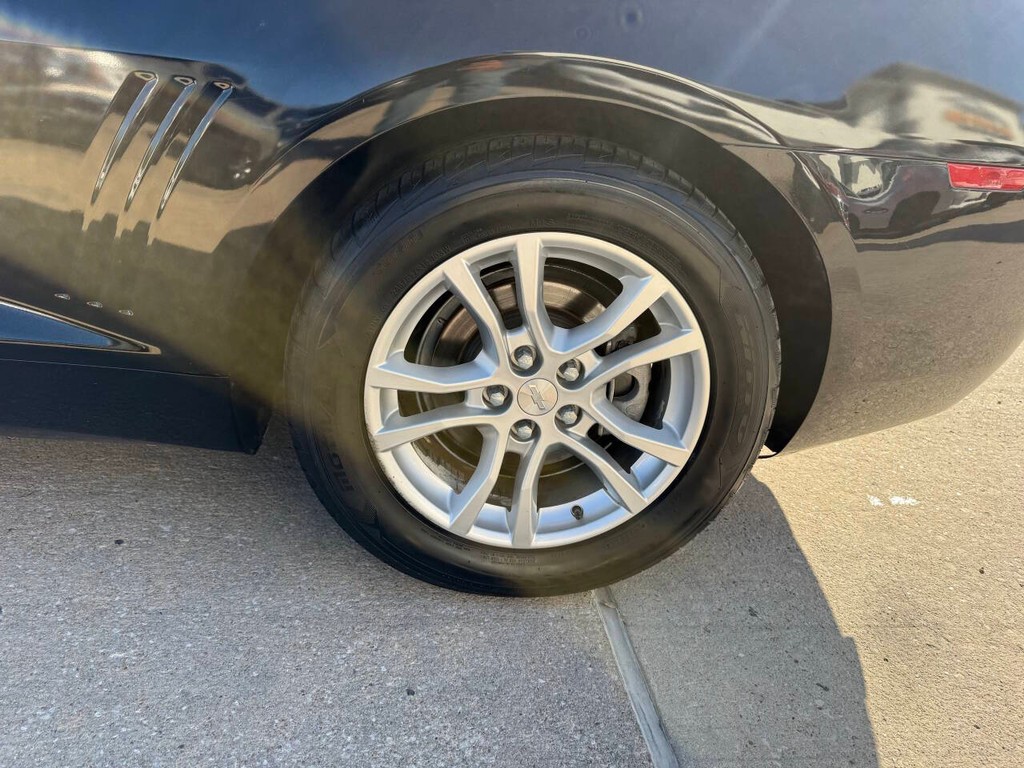 Chevrolet Camaro Vehicle Full-screen Gallery Image 29