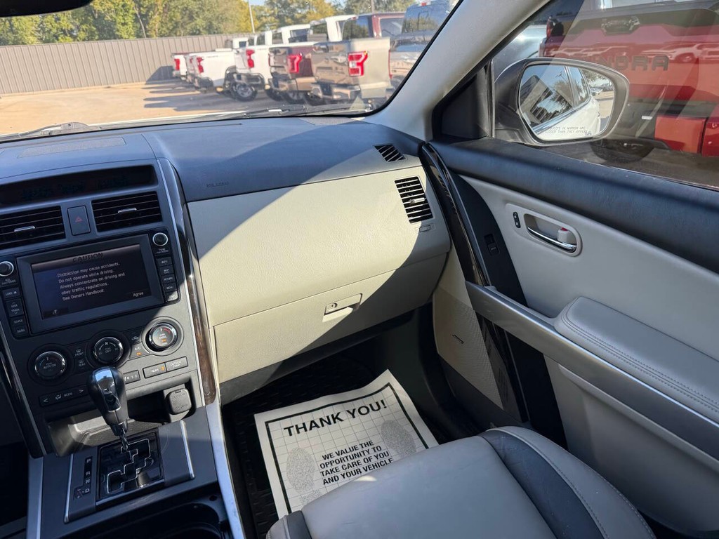 Mazda CX-9 Vehicle Full-screen Gallery Image 22