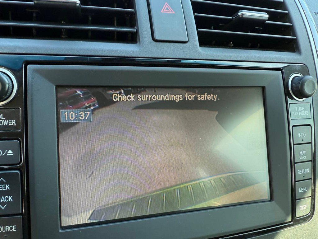 Mazda CX-9 Vehicle Full-screen Gallery Image 27