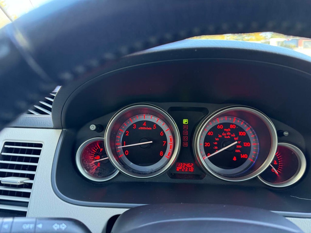 Mazda CX-9 Vehicle Full-screen Gallery Image 33