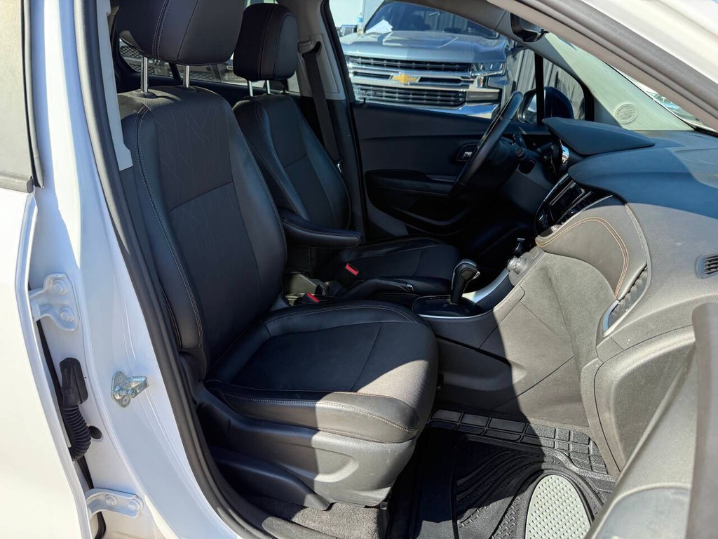 Chevrolet Trax Vehicle Full-screen Gallery Image 11