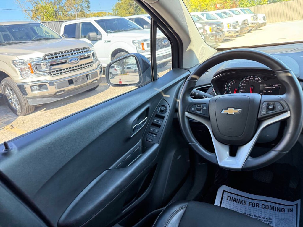 Chevrolet Trax Vehicle Full-screen Gallery Image 19