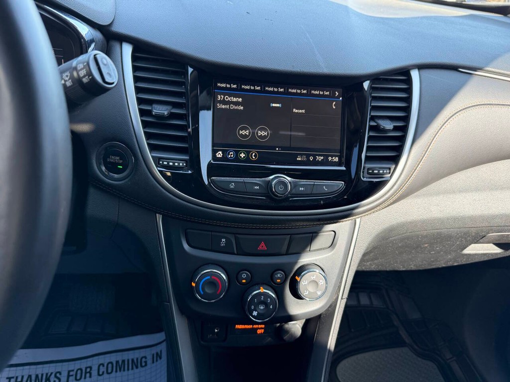 Chevrolet Trax Vehicle Full-screen Gallery Image 24