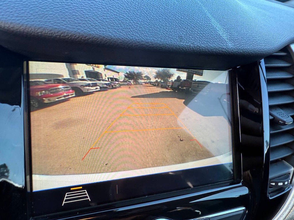 Chevrolet Trax Vehicle Full-screen Gallery Image 26