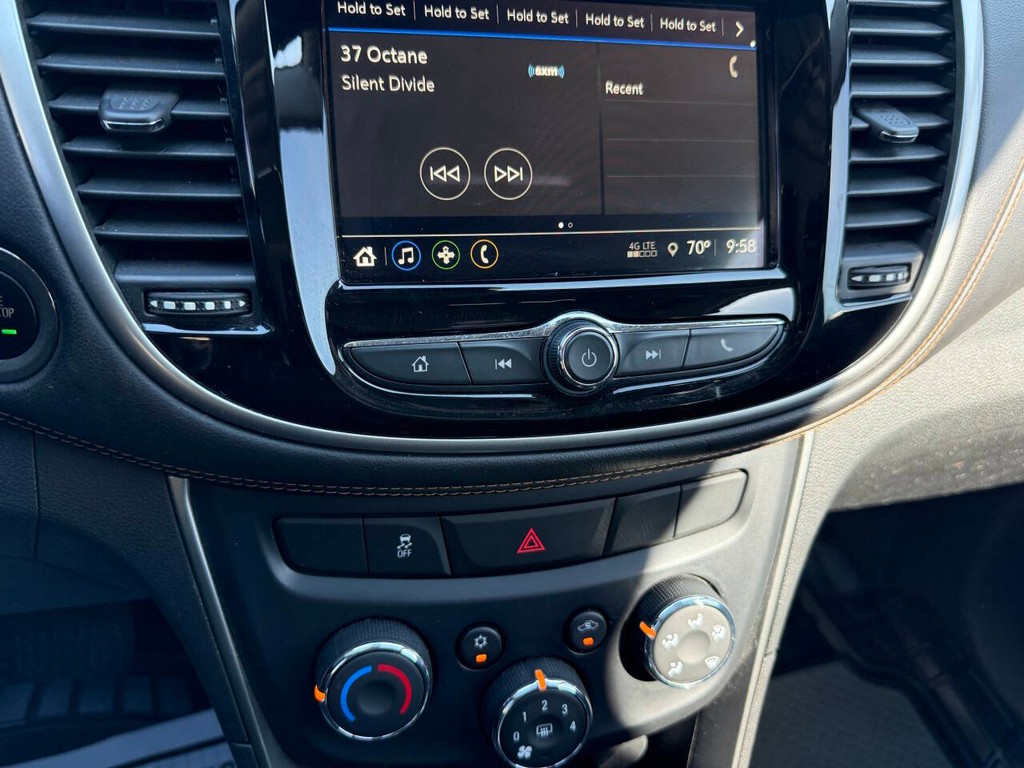 Chevrolet Trax Vehicle Full-screen Gallery Image 27