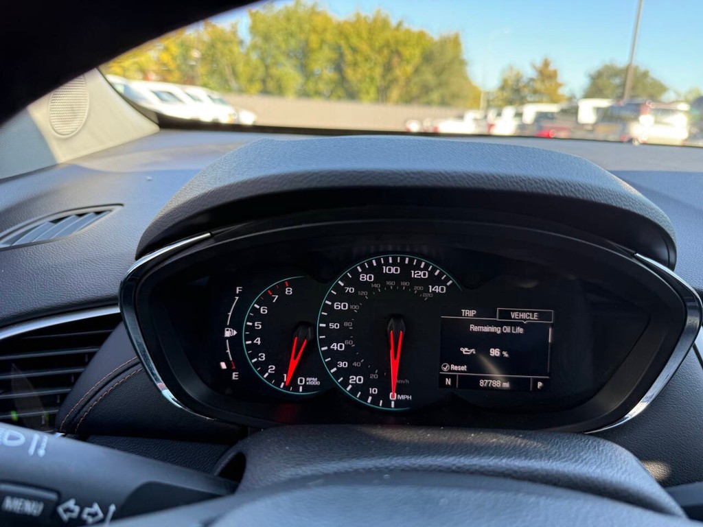 Chevrolet Trax Vehicle Full-screen Gallery Image 32