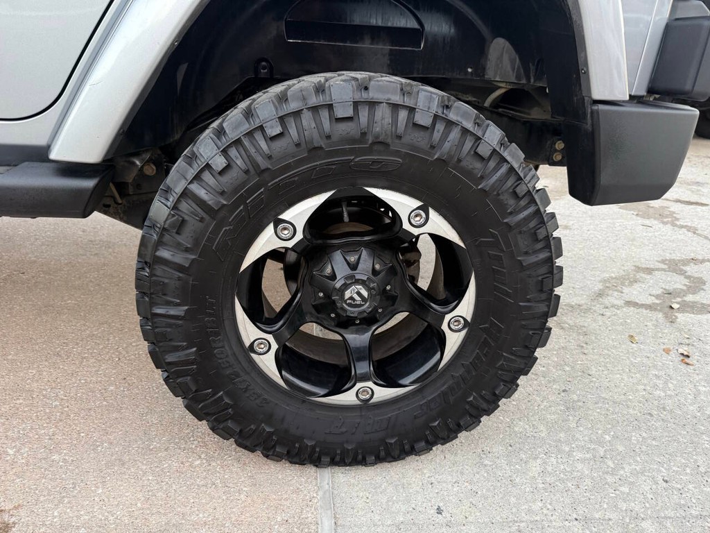 Jeep Wrangler Unlimited Vehicle Full-screen Gallery Image 37