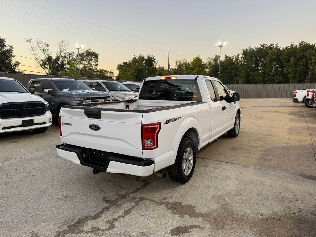 Ford F-150 Vehicle Full-screen Gallery Image 05