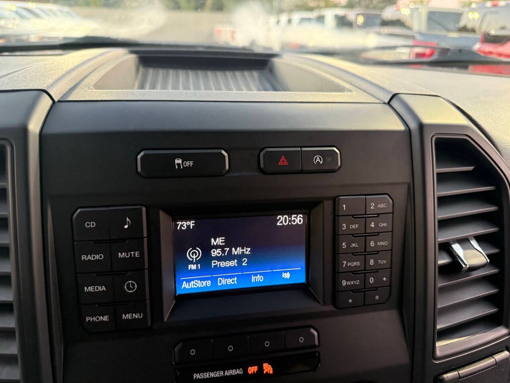 Ford F-150 Vehicle Full-screen Gallery Image 22