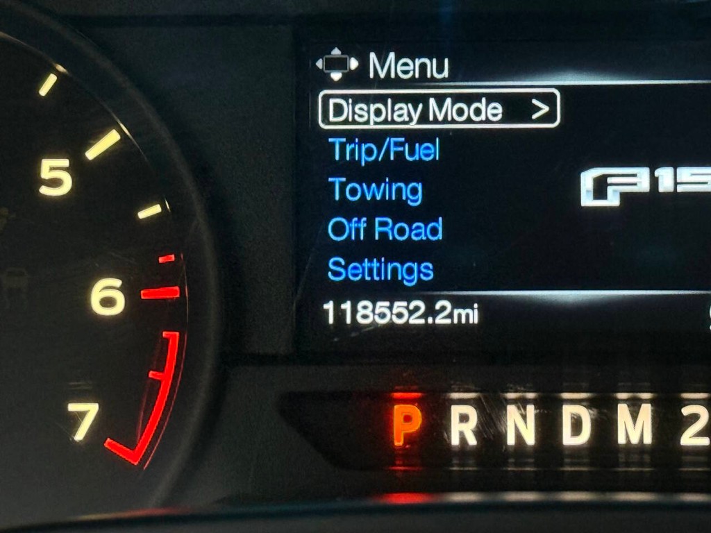 Ford F-150 Vehicle Full-screen Gallery Image 28