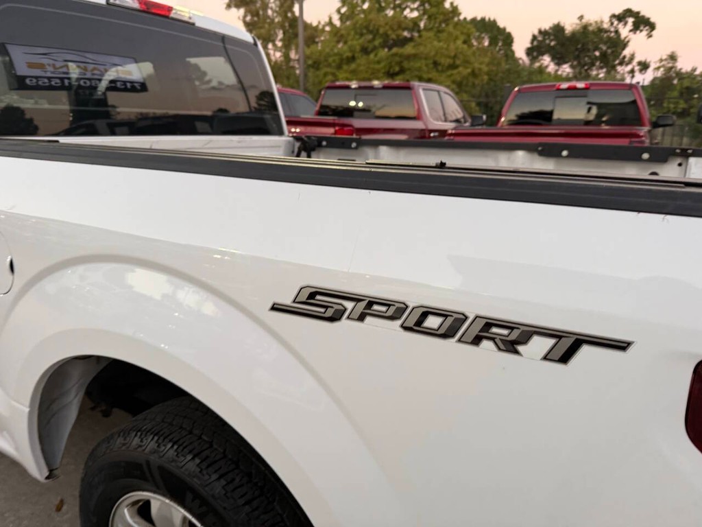 Ford F-150 Vehicle Full-screen Gallery Image 33