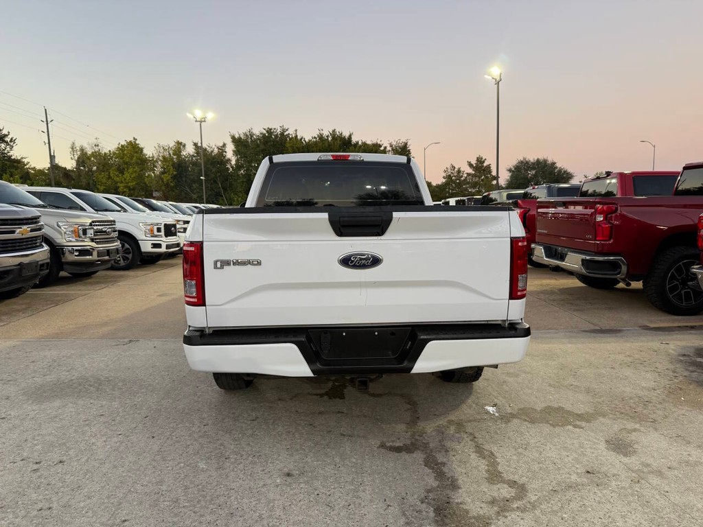 Ford F-150 Vehicle Full-screen Gallery Image 35