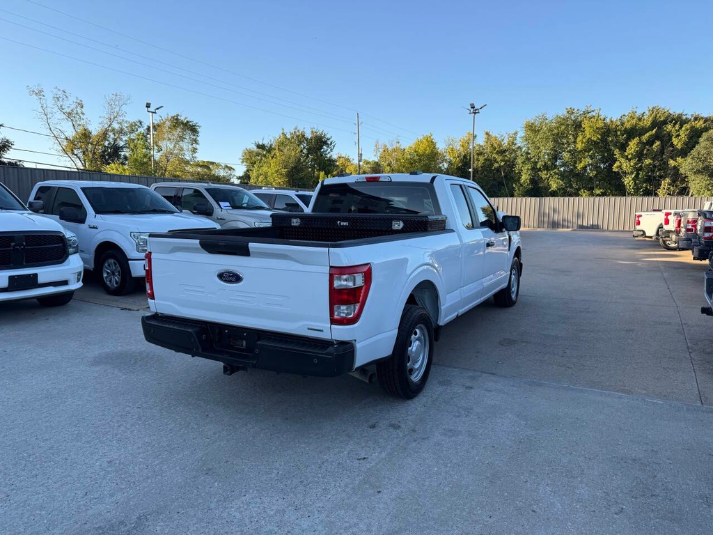 Ford F-150 Vehicle Full-screen Gallery Image 05