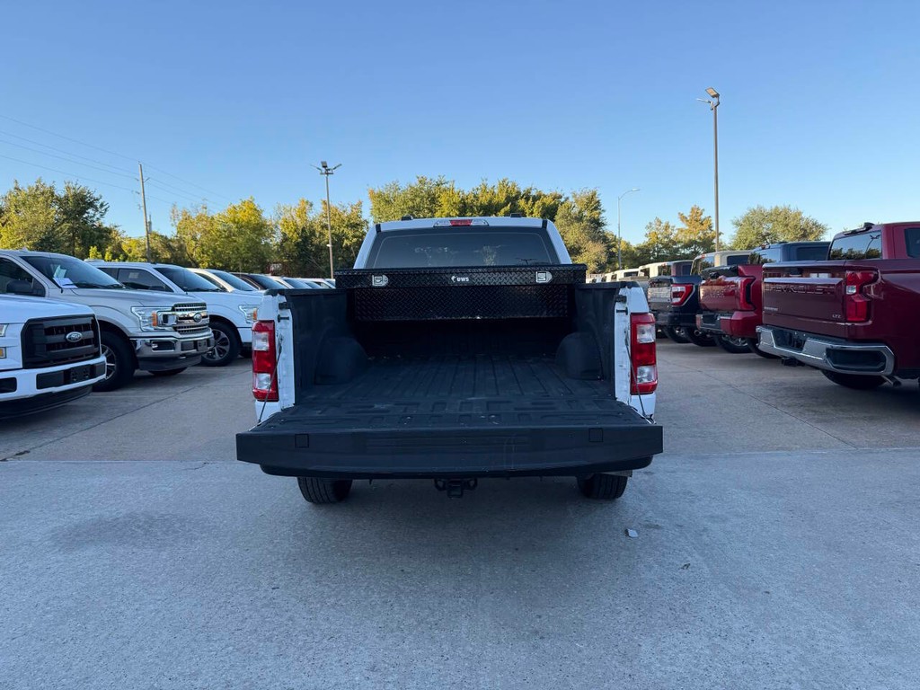 Ford F-150 Vehicle Full-screen Gallery Image 34