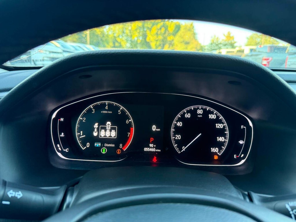 Honda Accord Sedan Vehicle Full-screen Gallery Image 30