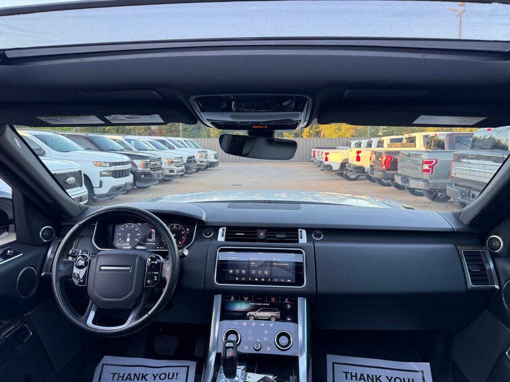 Land Rover Range Rover Sport Vehicle Full-screen Gallery Image 17