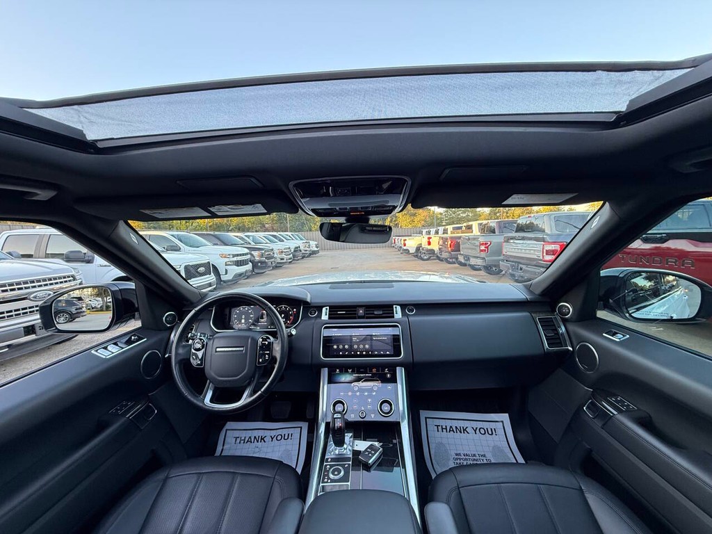 Land Rover Range Rover Sport Vehicle Full-screen Gallery Image 18