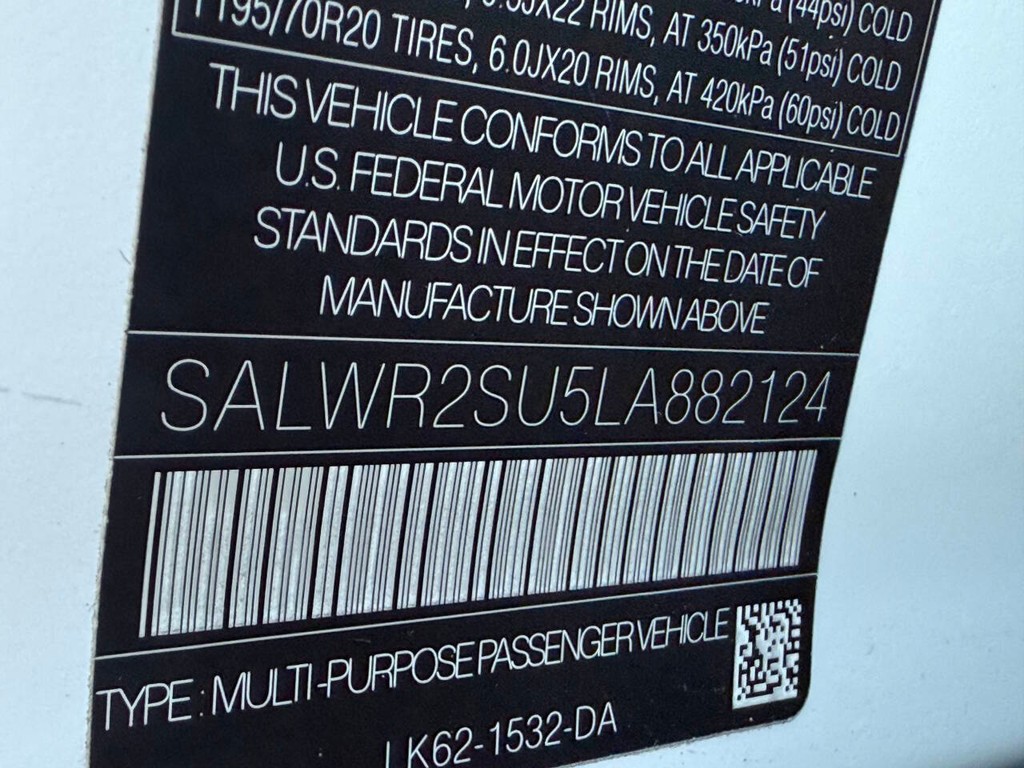 Land Rover Range Rover Sport Vehicle Full-screen Gallery Image 35