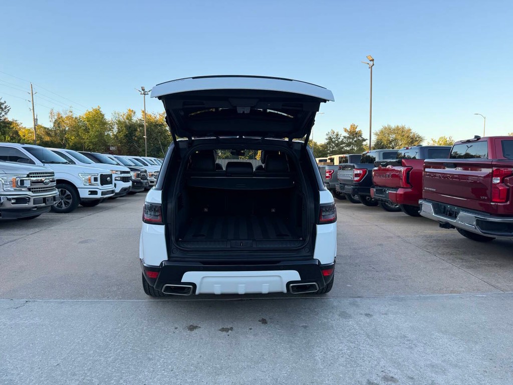 Land Rover Range Rover Sport Vehicle Full-screen Gallery Image 41