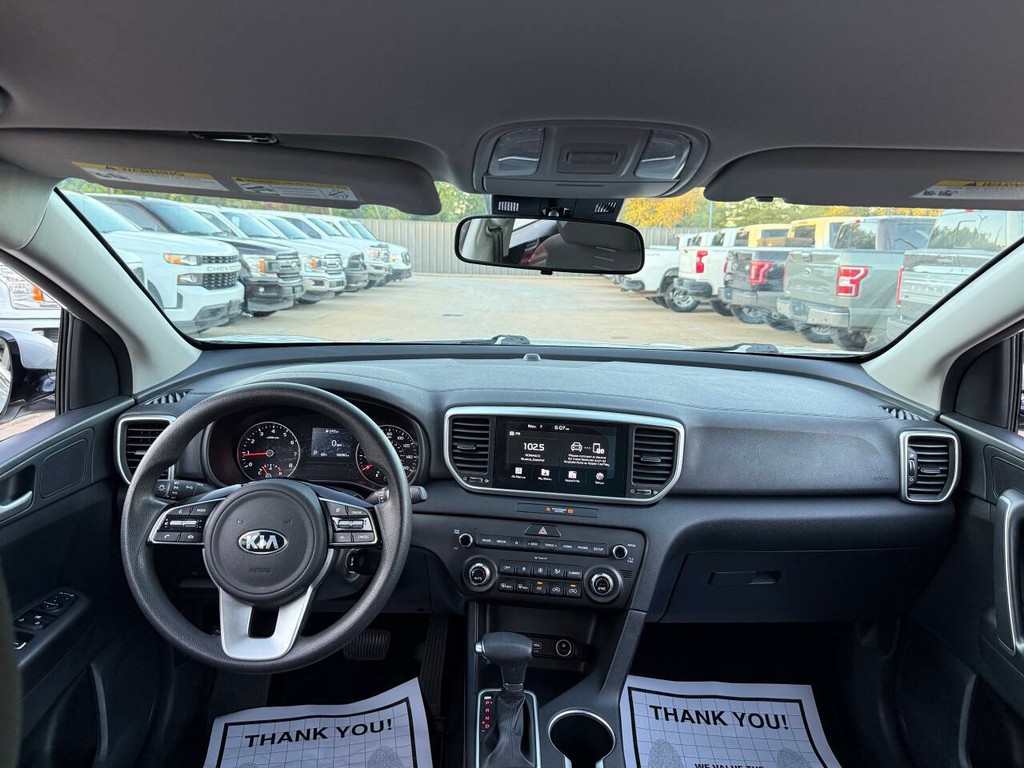 Kia Sportage Vehicle Full-screen Gallery Image 17