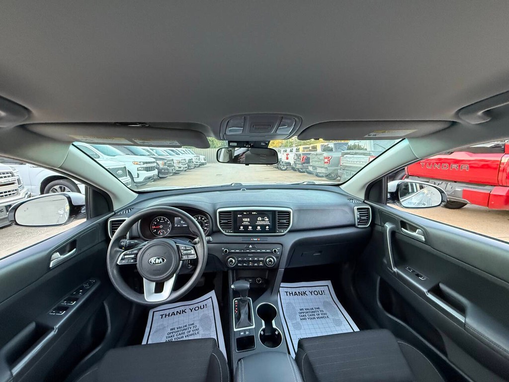 Kia Sportage Vehicle Full-screen Gallery Image 18