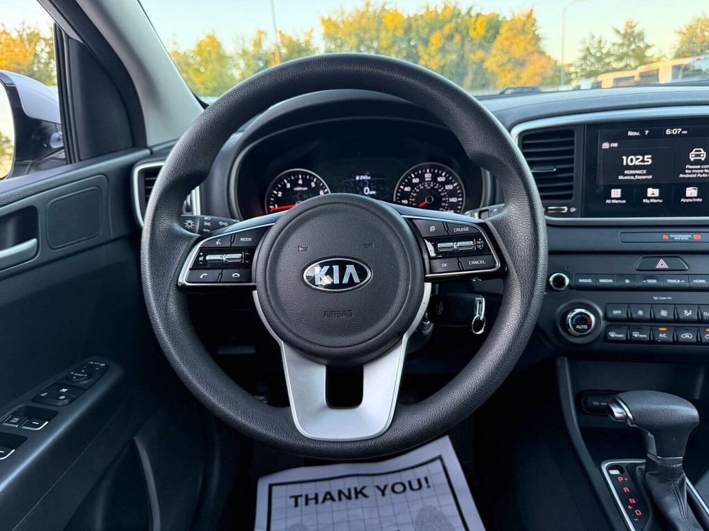 Kia Sportage Vehicle Full-screen Gallery Image 22