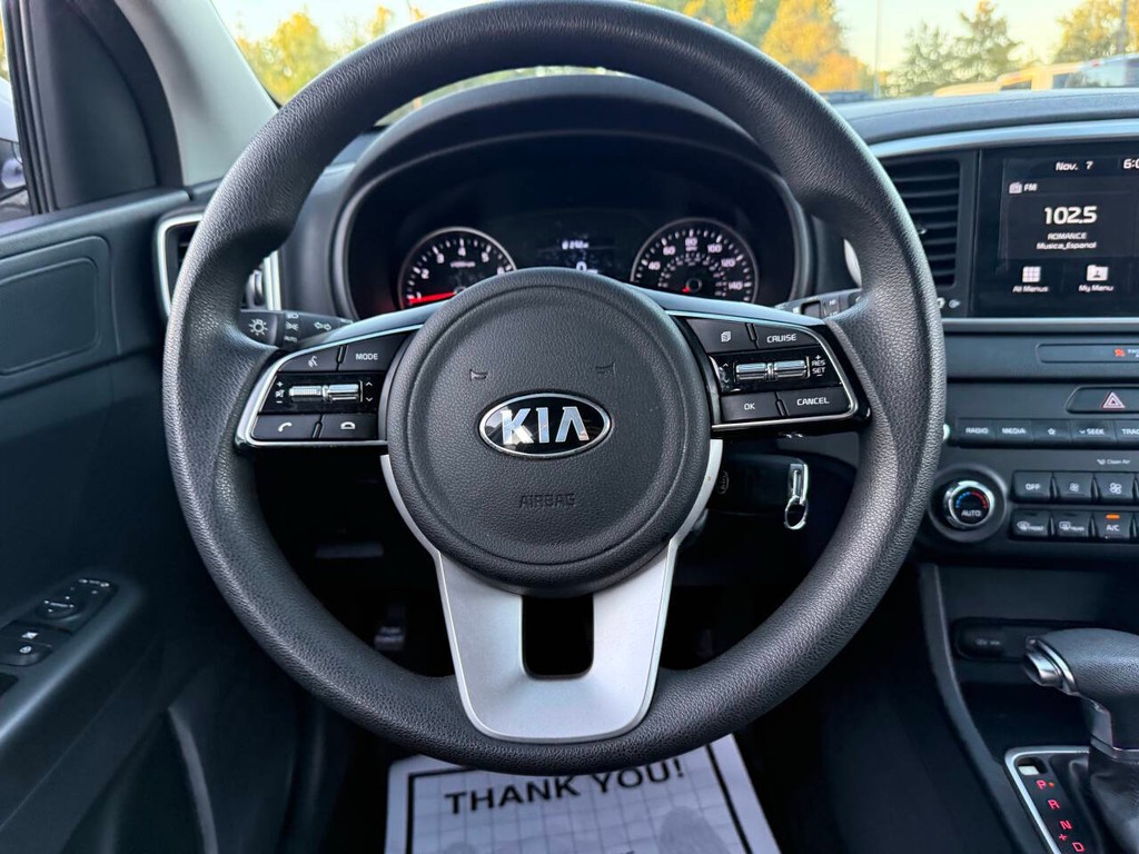 Kia Sportage Vehicle Full-screen Gallery Image 23