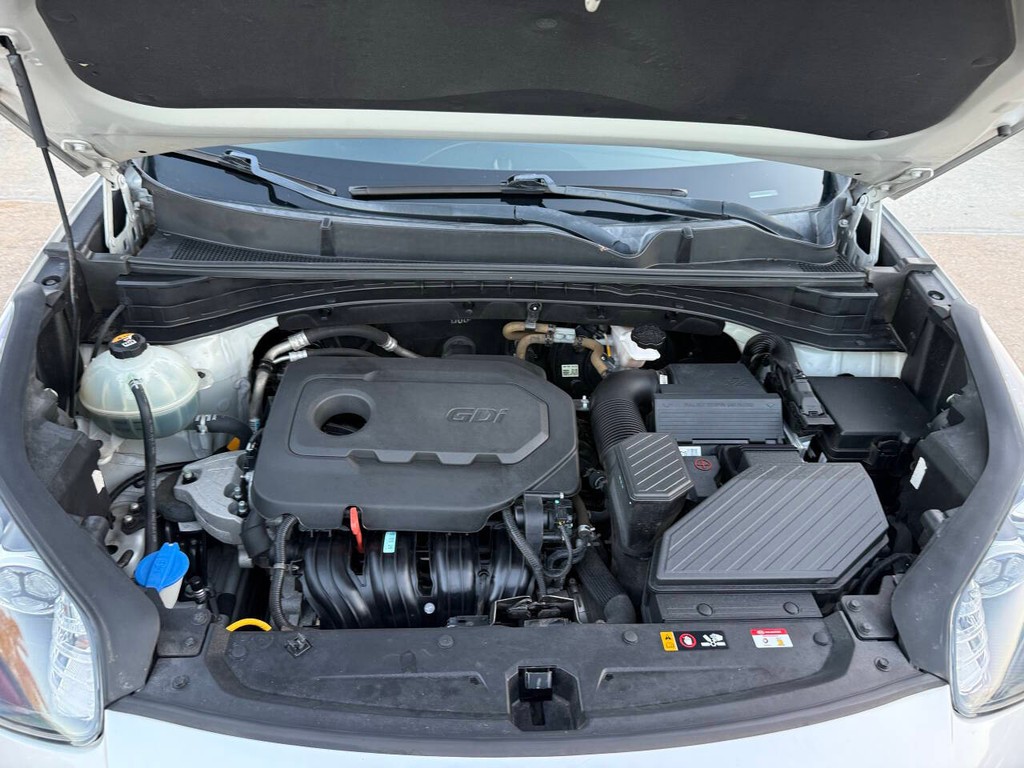 Kia Sportage Vehicle Full-screen Gallery Image 34