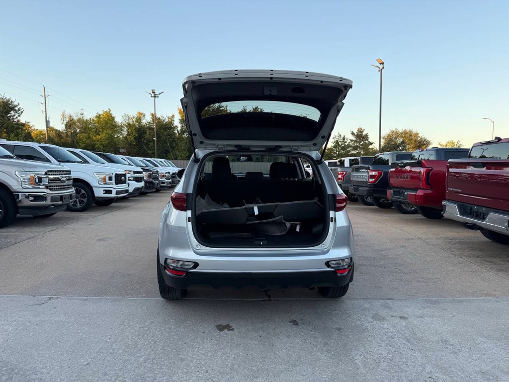 Kia Sportage Vehicle Full-screen Gallery Image 36