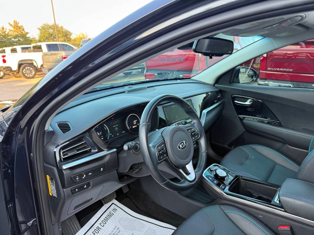 Kia Niro EV Vehicle Full-screen Gallery Image 06
