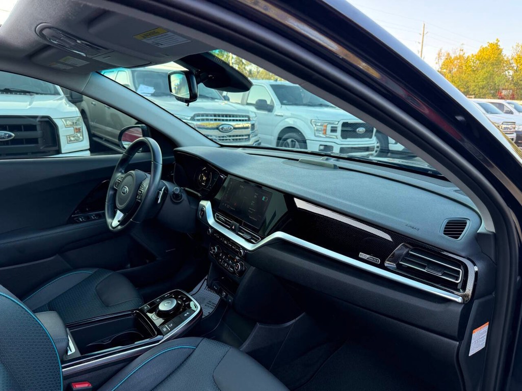 Kia Niro EV Vehicle Full-screen Gallery Image 09