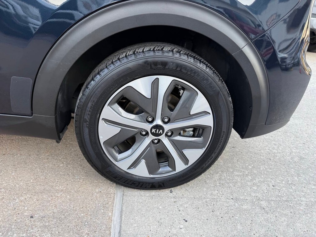 Kia Niro EV Vehicle Full-screen Gallery Image 35