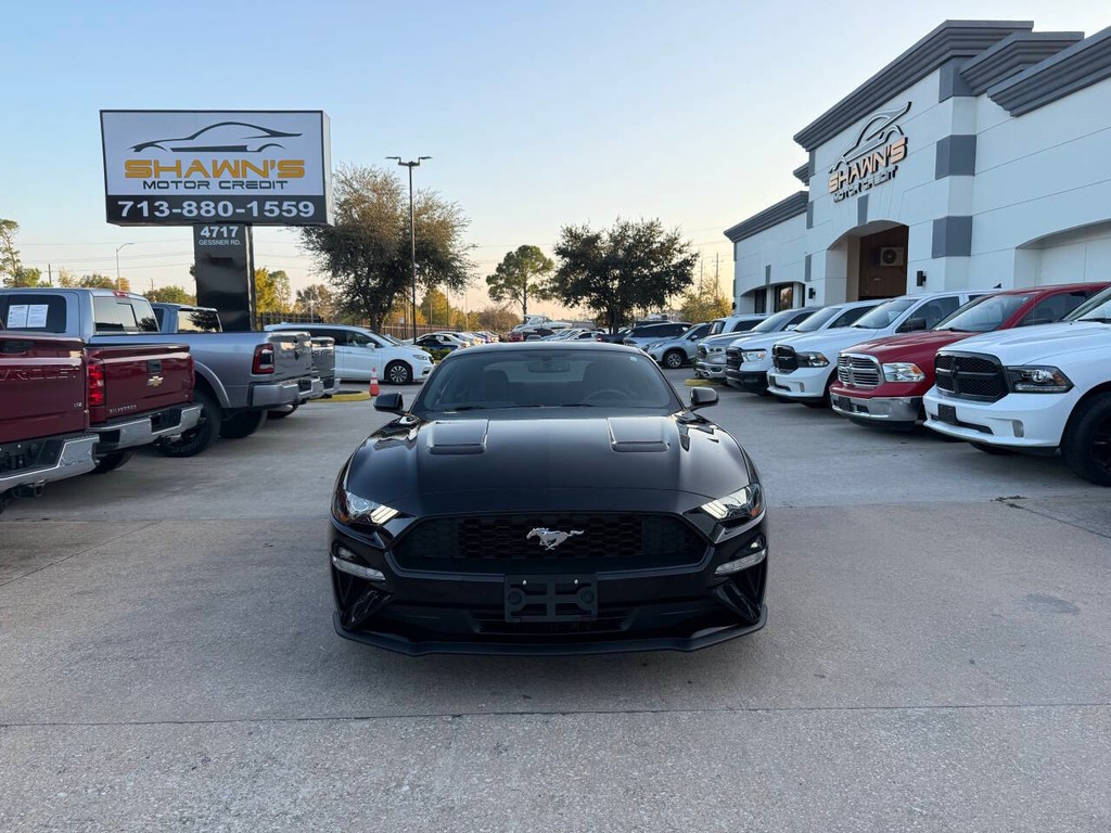 Ford Mustang Vehicle Full-screen Gallery Image 32