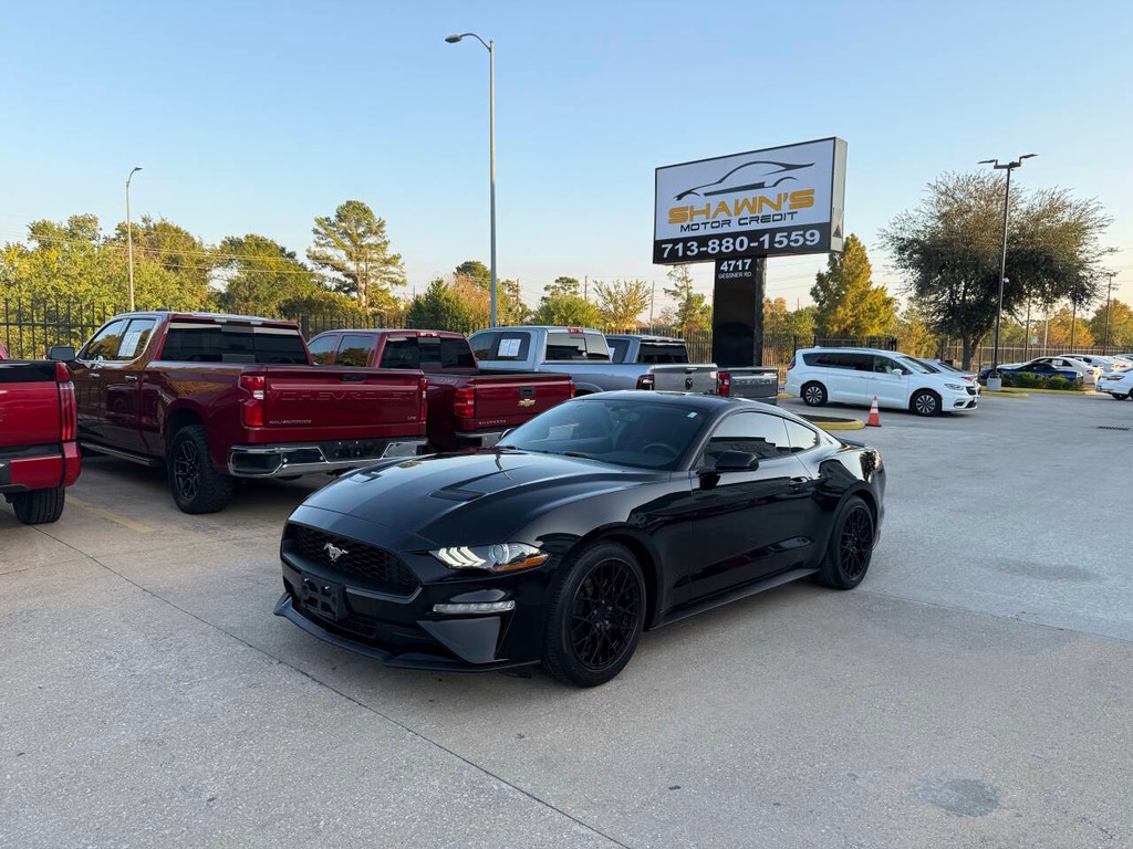 Ford Mustang Vehicle Full-screen Gallery Image 34
