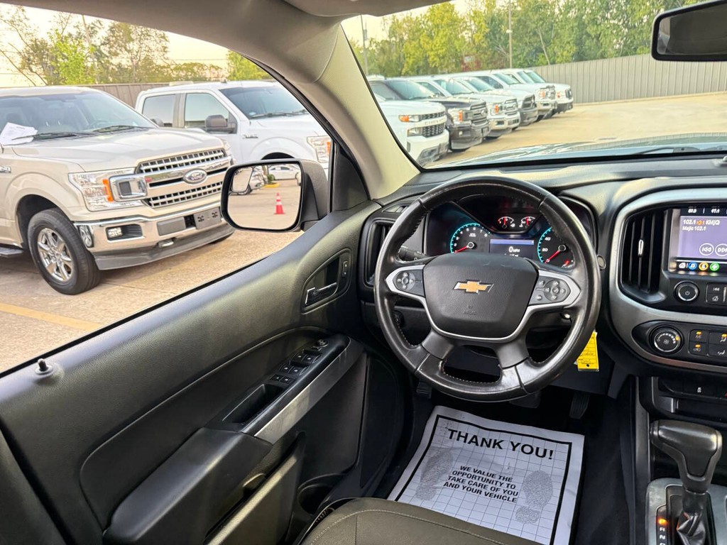 Chevrolet Colorado Vehicle Full-screen Gallery Image 19