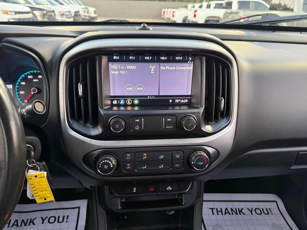 Chevrolet Colorado Vehicle Full-screen Gallery Image 24