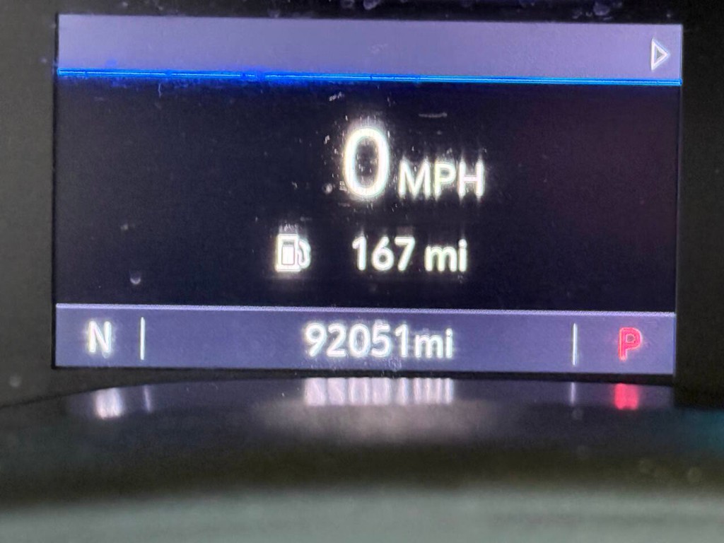 Chevrolet Colorado Vehicle Full-screen Gallery Image 32